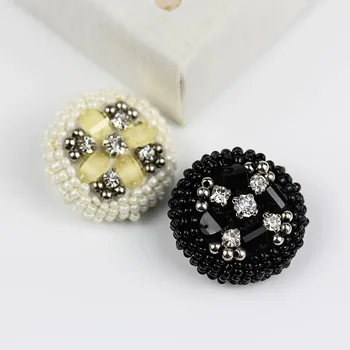 4Pcs 30-42mm Aukštos kokybės juoda balta perlų mygtuką vertus susiuvimo sagtis granulių sagtis vilnonių kašmyras didelis mygtukas apdailos C017